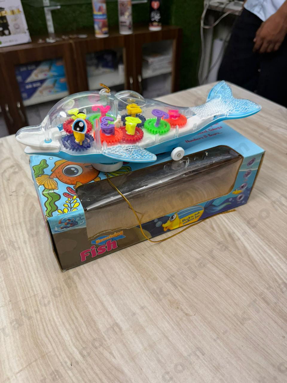 Labbaik Islamic Gear Fish Toy with Transparent Body, Rotating Colourful Gears, Light and Sound Effects, Bump and Go Action, for Ages 3+ |